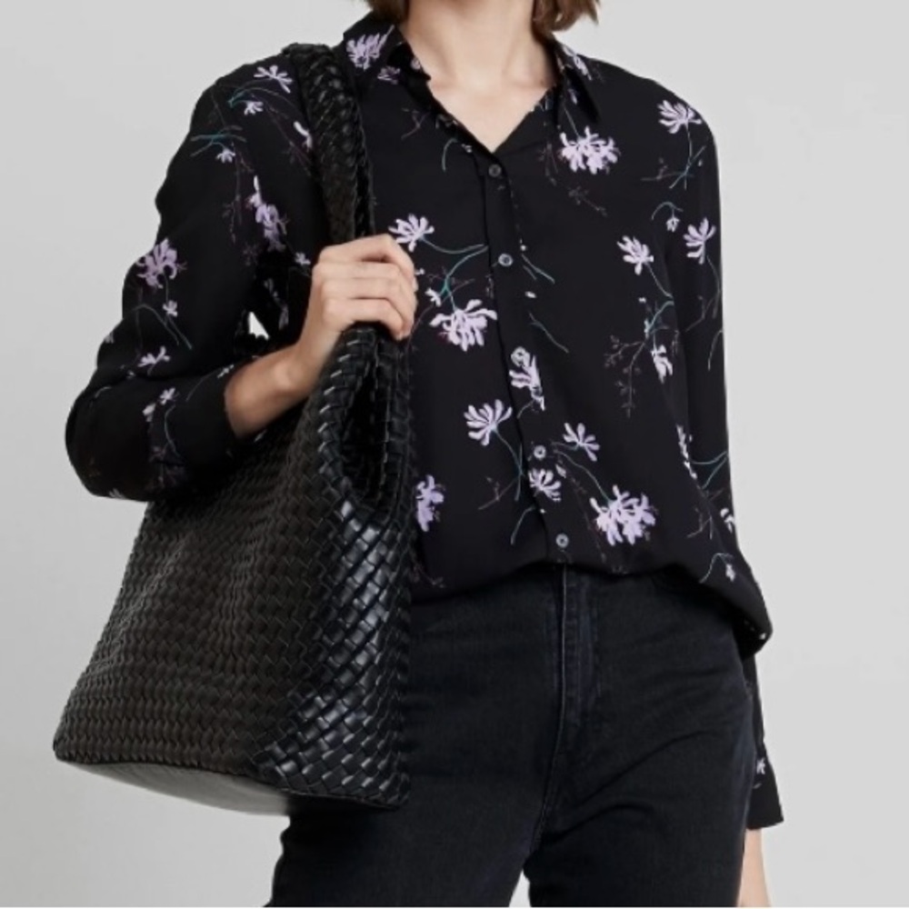 Banana Republic Black Blouse Classic Fit Floral Button Front Womens Sz M Casual